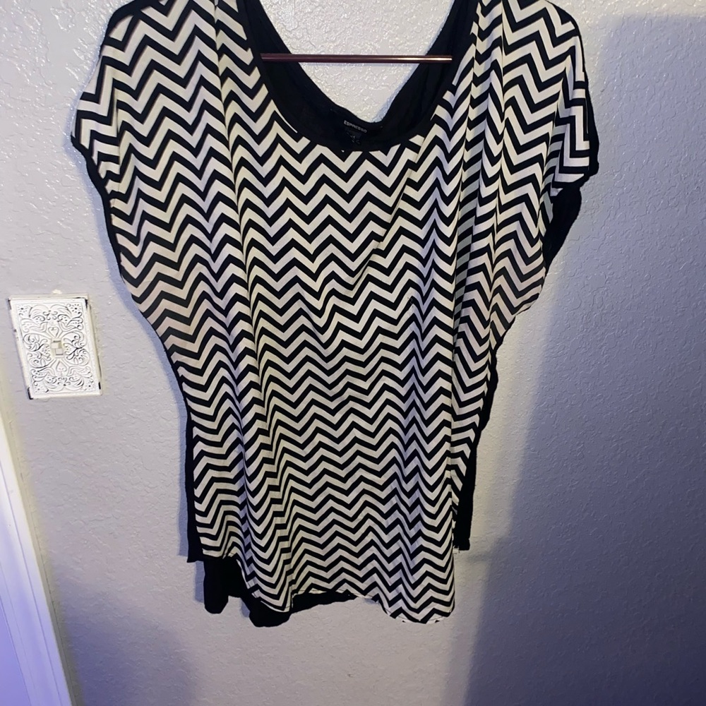 Black and white chevron top